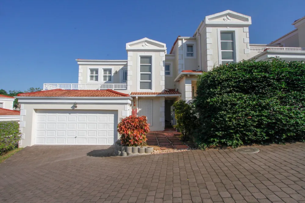 Townhouse let in La Lucia - 1ND1720385 Townhouse let in La Lucia - 1ND1720385