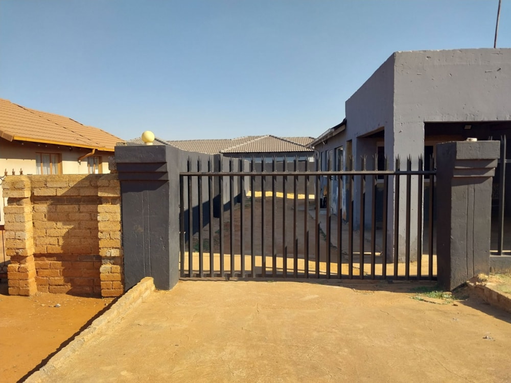 House for sale in Vosloorus - BOK1659807 House for sale in Vosloorus - BOK1659807