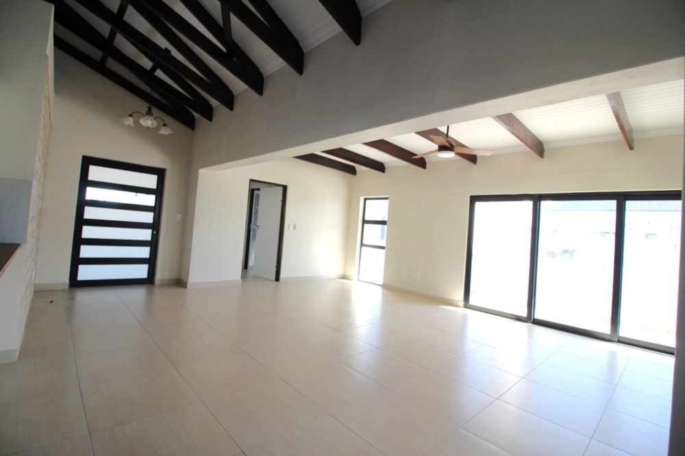 Double-storey house for sale in Laaiplek - LA1659867