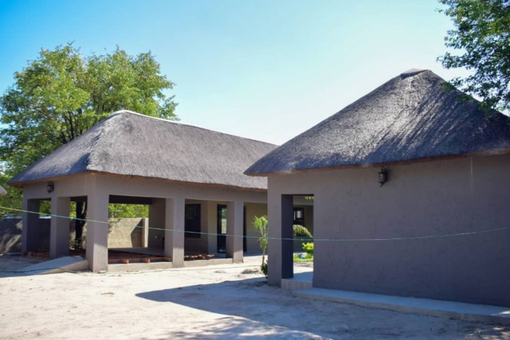 Commercial business for sale in Maun, Botswana - 3BO1659748 Commercial business for sale in Maun, Botswana - 3BO1659748