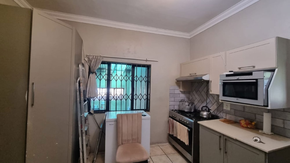 House for sale in Selection Park - 1SP1659756