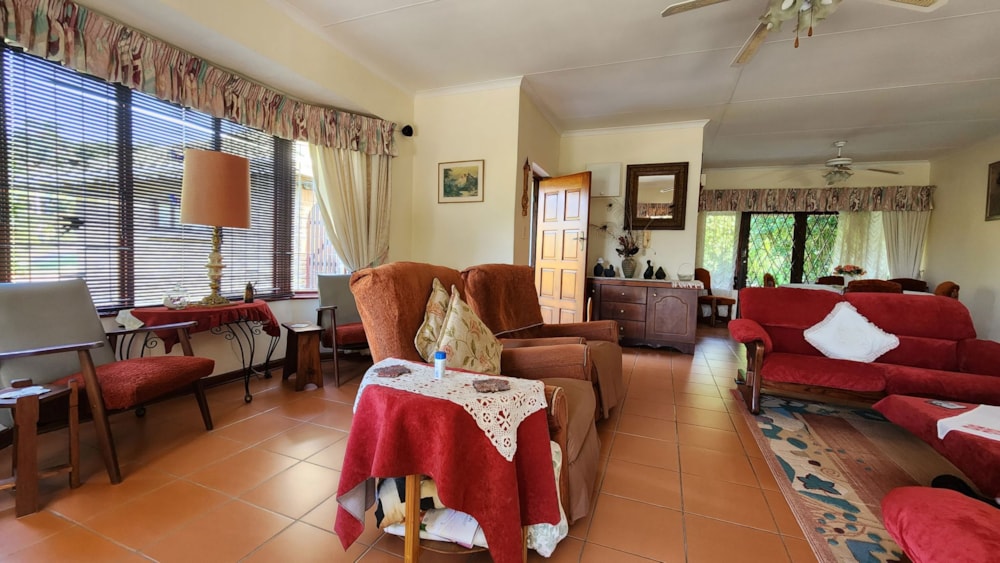 Townhouse for sale in Umtentweni - 1PX1660275 Townhouse for sale in Umtentweni - 1PX1660275