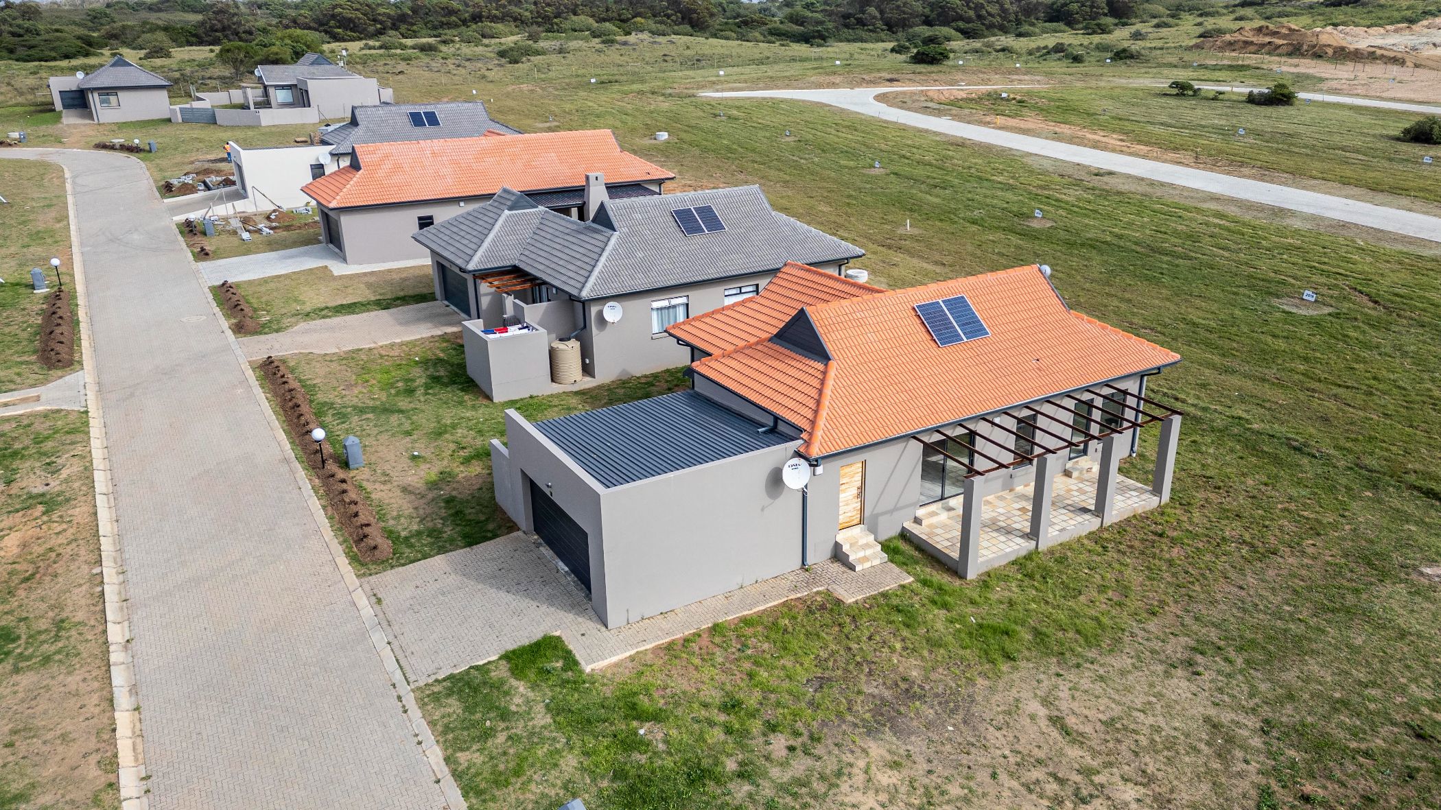 House for sale in Kidds Beach - 1ET1660042