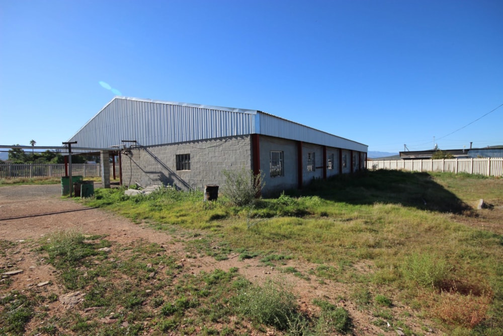 Commercial industrial property for sale in Dysselsdorp - 1OU1660094 Commercial industrial property for sale in Dysselsdorp - 1OU1660094