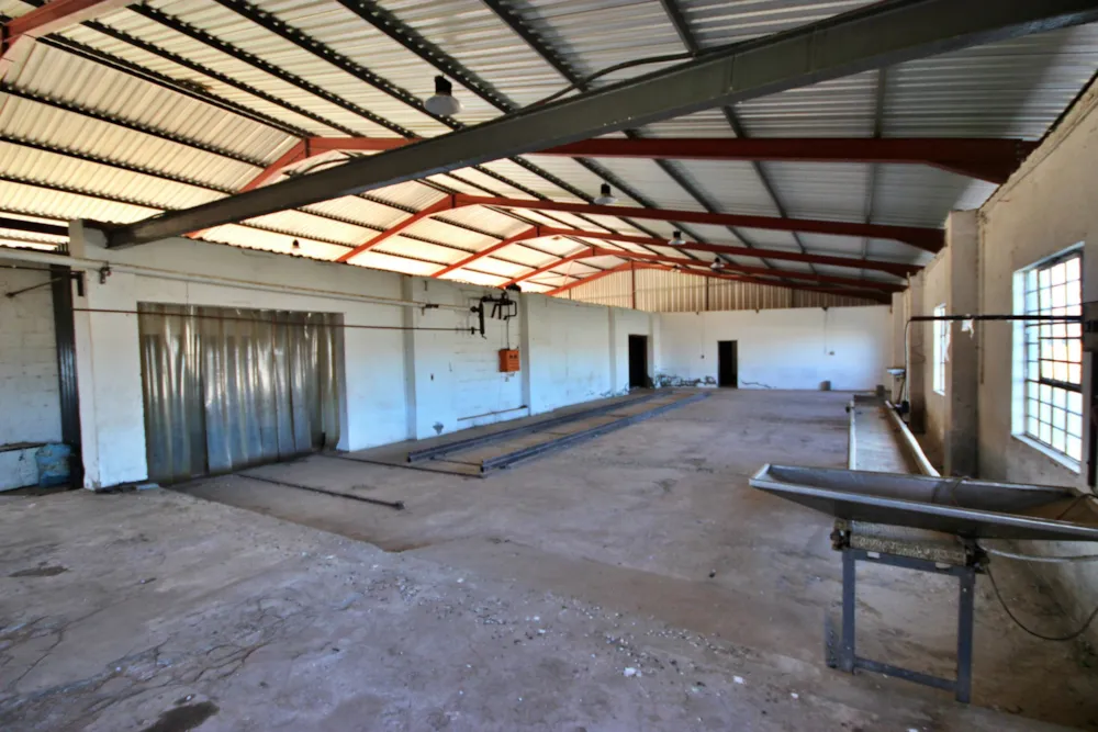 Commercial industrial property for sale in Dysselsdorp - 1OU1660094 Commercial industrial property for sale in Dysselsdorp - 1OU1660094