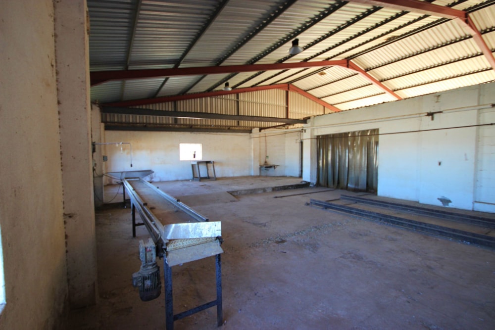 Commercial industrial property for sale in Dysselsdorp - 1OU1660094