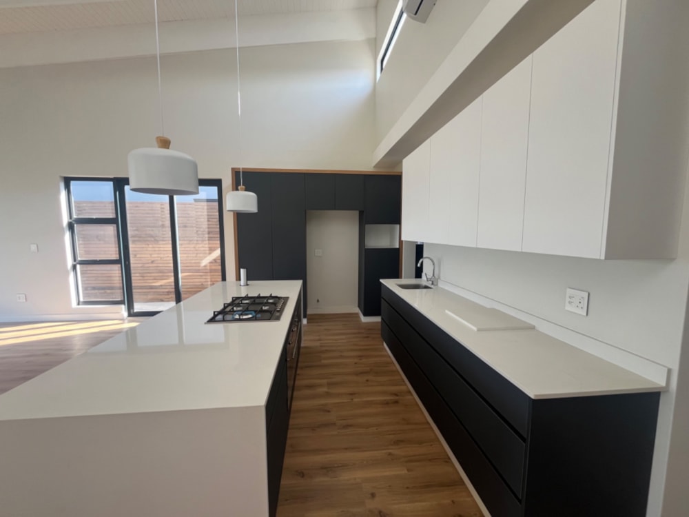 House for sale in Salt Rock - 1BD1660117