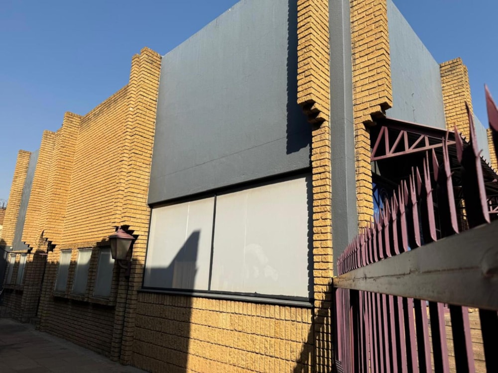 Commercial Building for sale in Middelburg Central (Mpumalanga Central)  - 1MD1660217