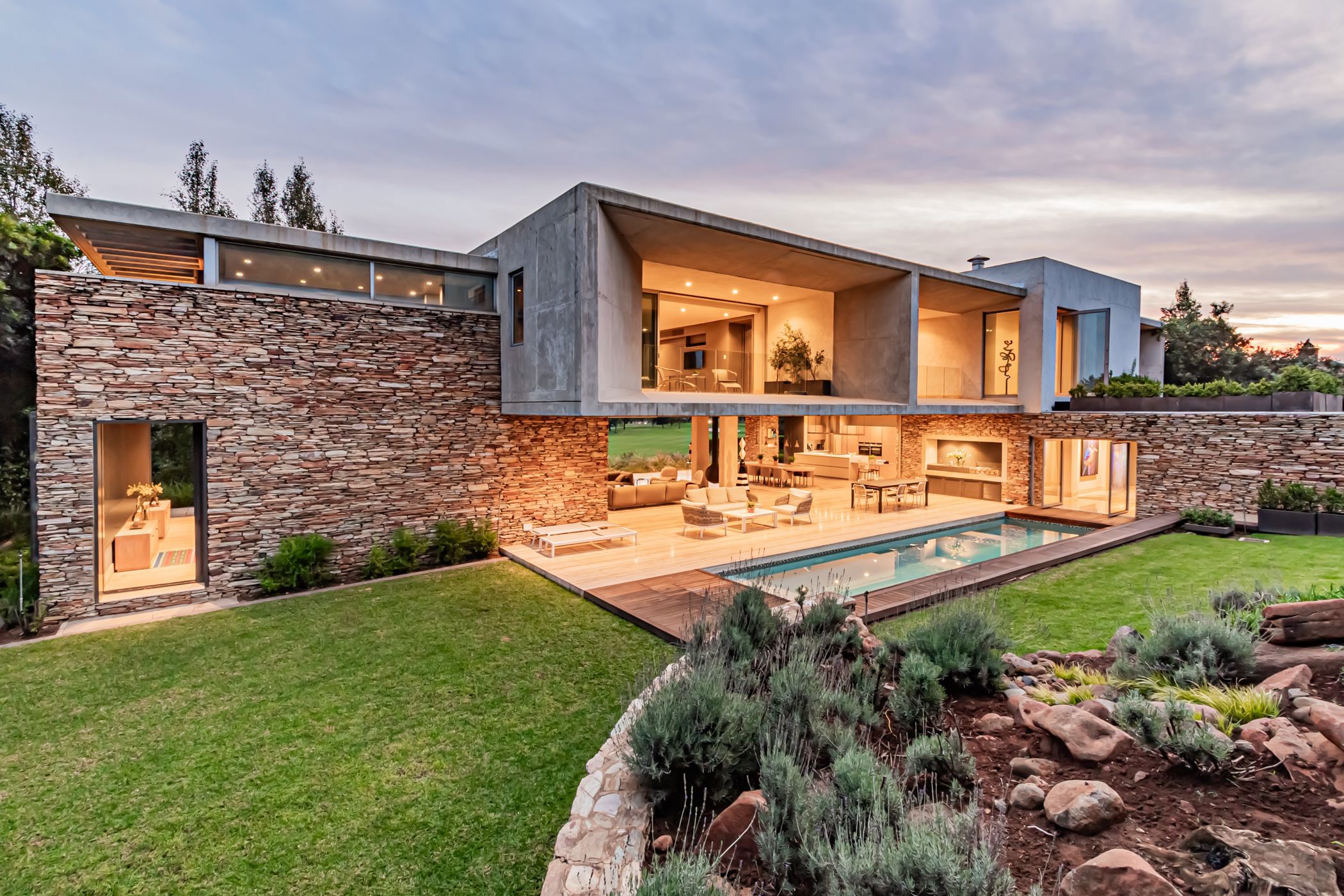 House sold in Silver Lakes Golf Estate - PT1654671