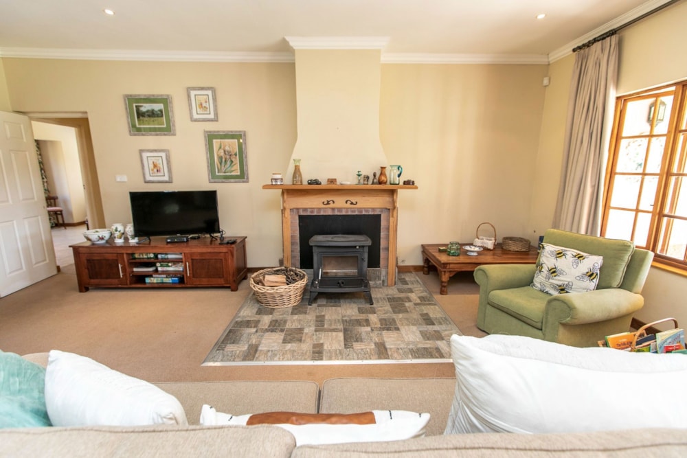 Security complex home for sale in Underberg - 1UB1657607