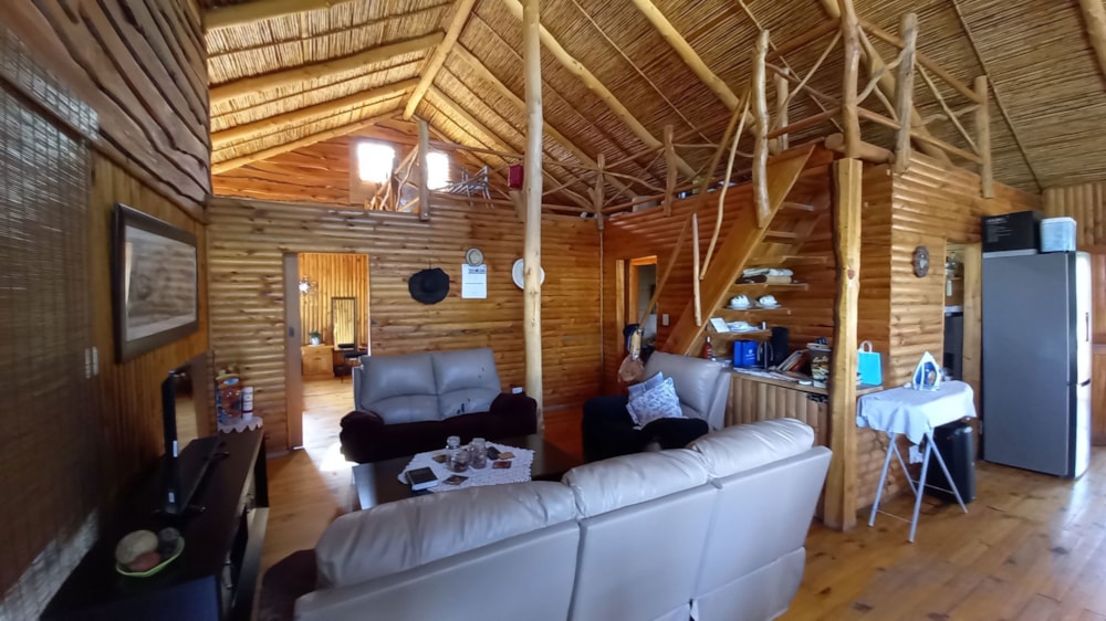 Cluster for sale in Oudtshoorn North - 1OU1657141 Cluster for sale in Oudtshoorn North - 1OU1657141