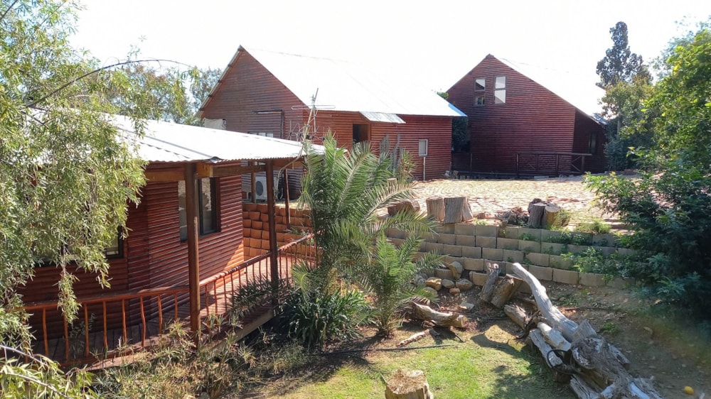 Cluster for sale in Oudtshoorn North - 1OU1657141