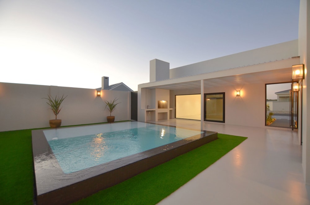 Double-storey house for sale in Yzerfontein - LA1658717 Double-storey house for sale in Yzerfontein - LA1658717