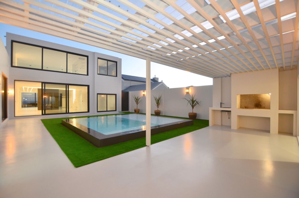 Double-storey house for sale in Yzerfontein - LA1658717 Double-storey house for sale in Yzerfontein - LA1658717