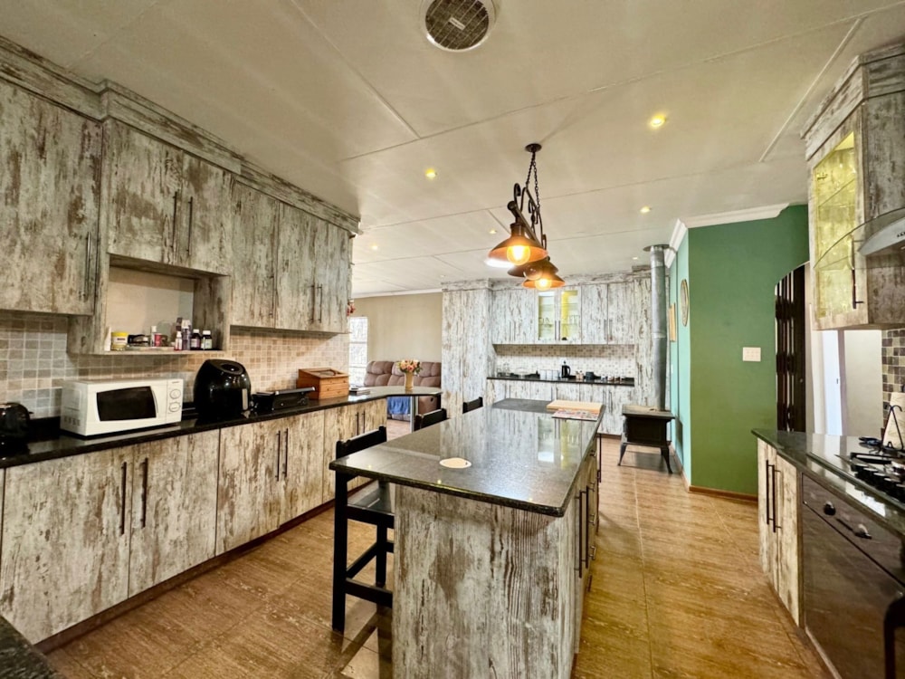 House for sale in Ermelo Central - 1EM1654826