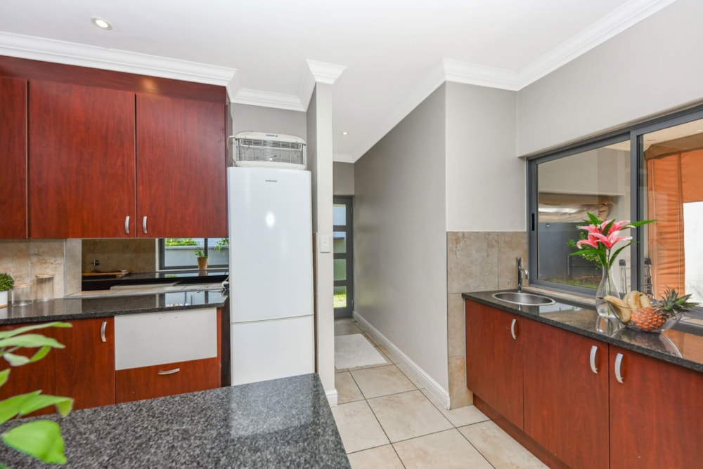 Double-storey cluster for sale in Craigavon - FW1656889