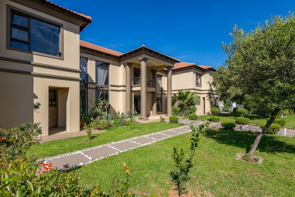 House for sale in Aspen Hills - 1GV1653943 House for sale in Aspen Hills - 1GV1653943