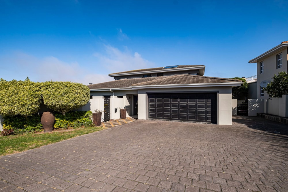 House for sale in Lovemore Heights - 1PLZ1723302 House for sale in Lovemore Heights - 1PLZ1723302