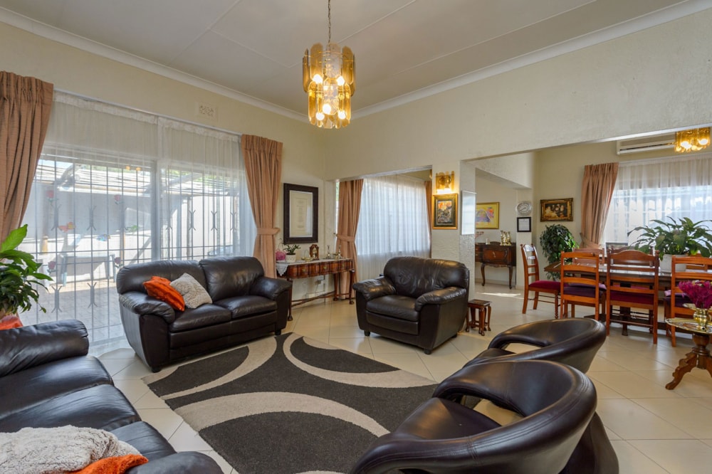 House for sale in Highlands North - BED1683823