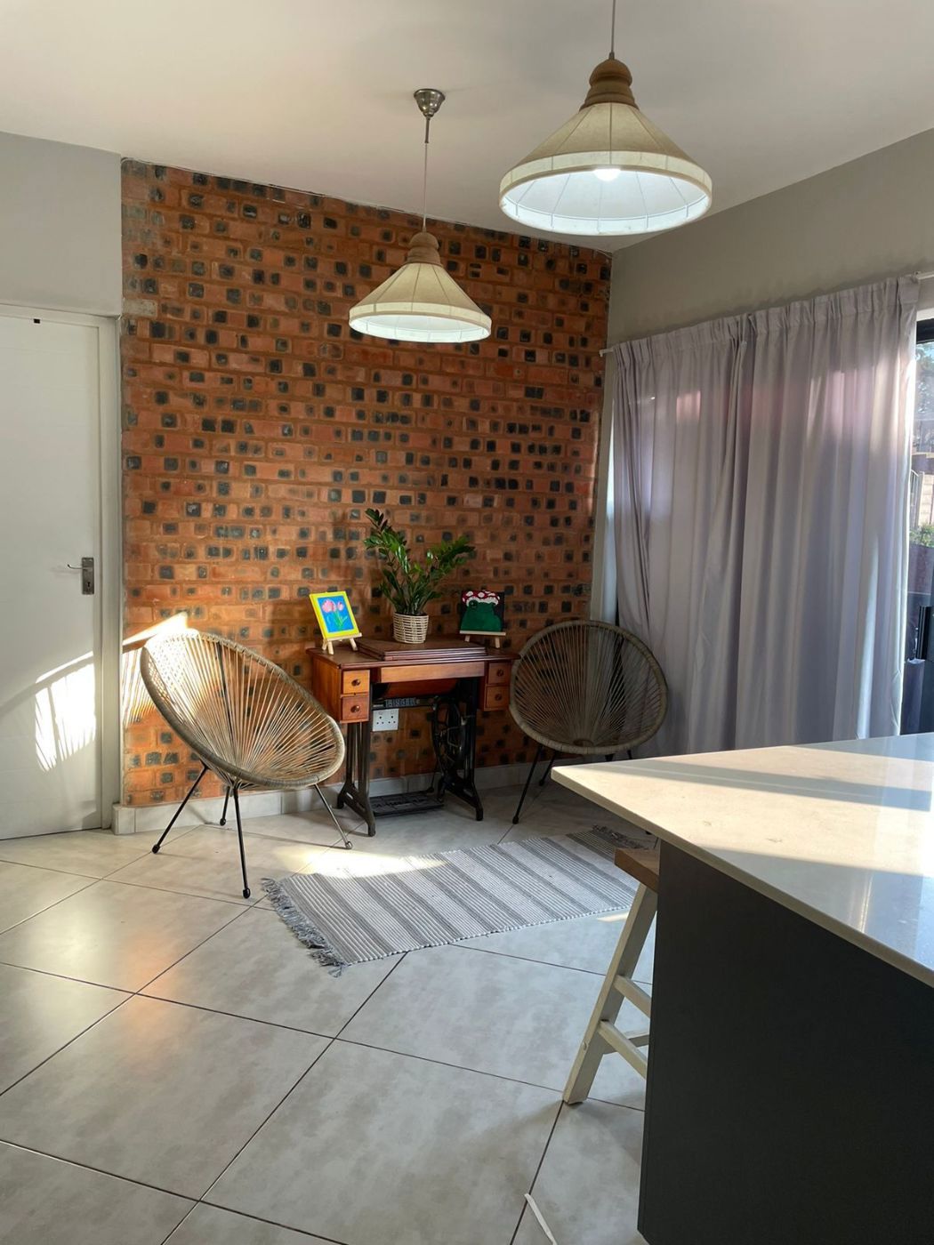 Townhouse let in Durban North - 1ND1710759