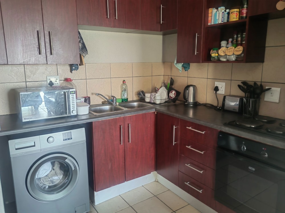 Apartment for sale in West Acres - 1NS1662579