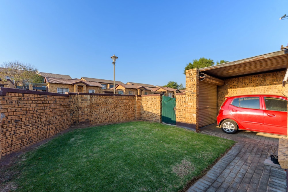 Townhouse for sale in Honey Park - RAN1710772