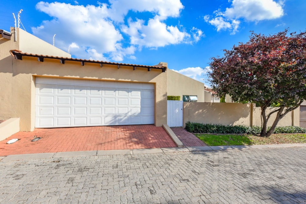 House sold in North Riding - FW1685709 House sold in North Riding - FW1685709