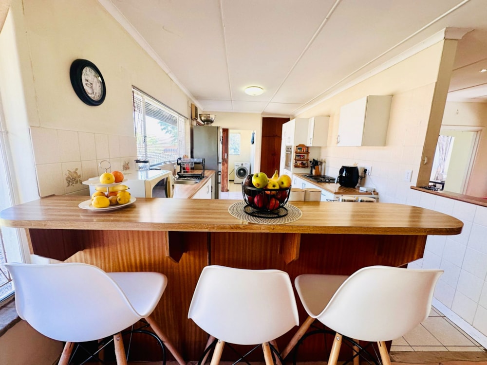 House sold in Hayfields - 1PM1738603