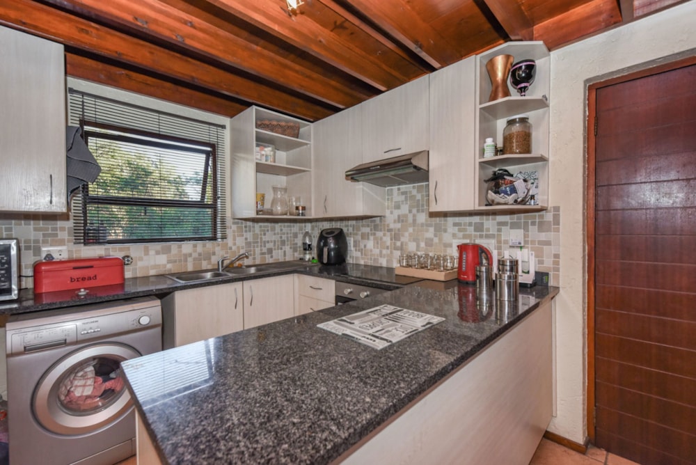 Loft sold in Douglasdale - FW1661125 Loft sold in Douglasdale - FW1661125