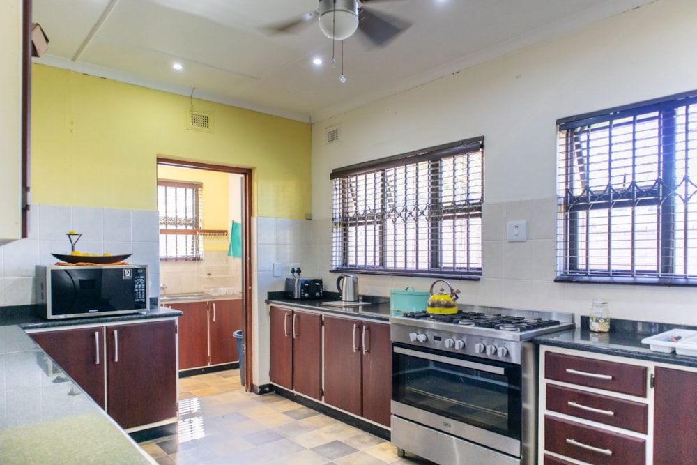 House for sale in Athlone Park - 1WB1661010 House for sale in Athlone Park - 1WB1661010