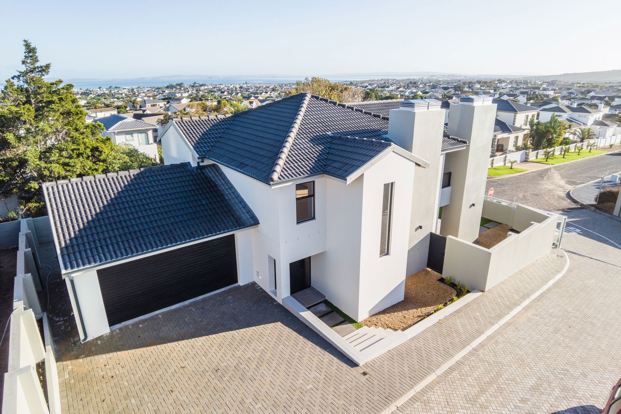 House for sale in Country Club - LA1660962