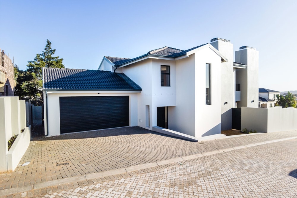 House for sale in Country Club - LA1660962