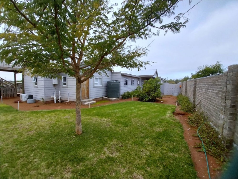 House for sale in Wesbank, Oudtshoorn - 1OU1555546