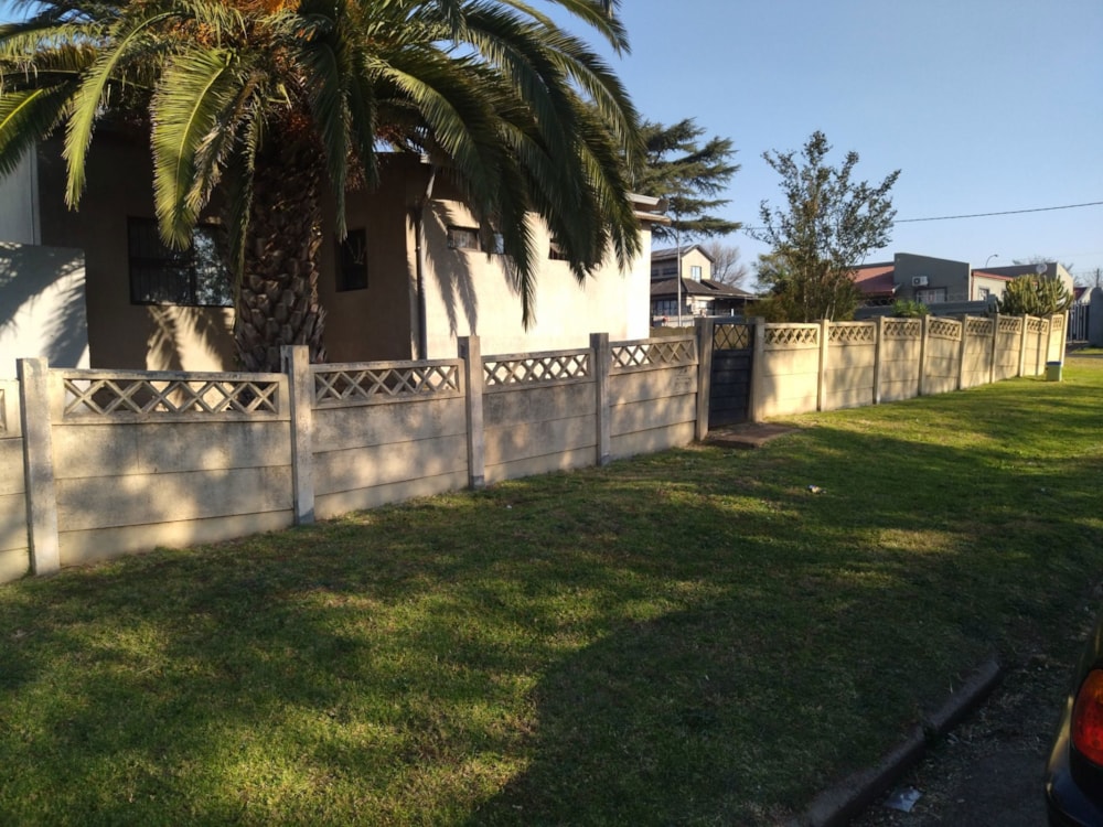 House let in Brakpan Central - 1BJ1687126 House let in Brakpan Central - 1BJ1687126