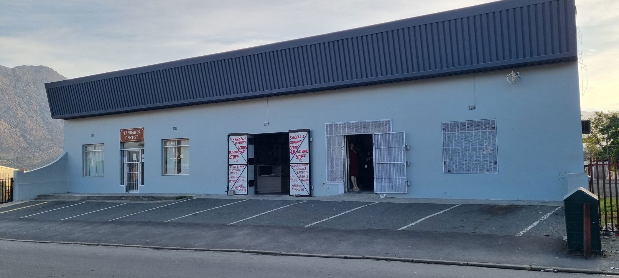 Commercial business for sale in De Doorns - TK1662791