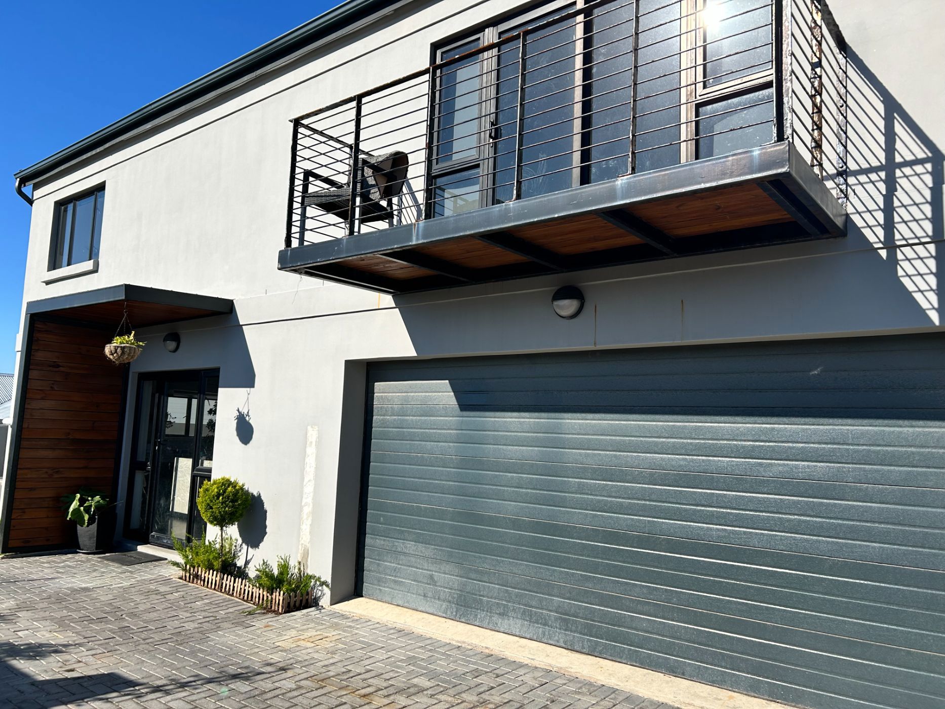 Double-storey house let in Lovemore Park - 1PLZ1704212