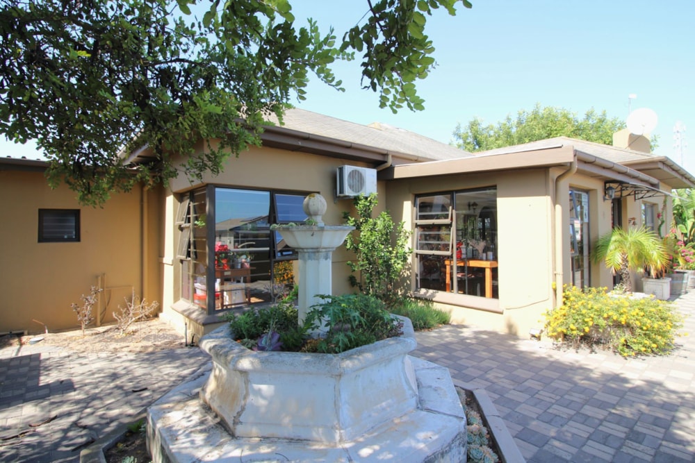 House sold in Laaiplek - LA1602548