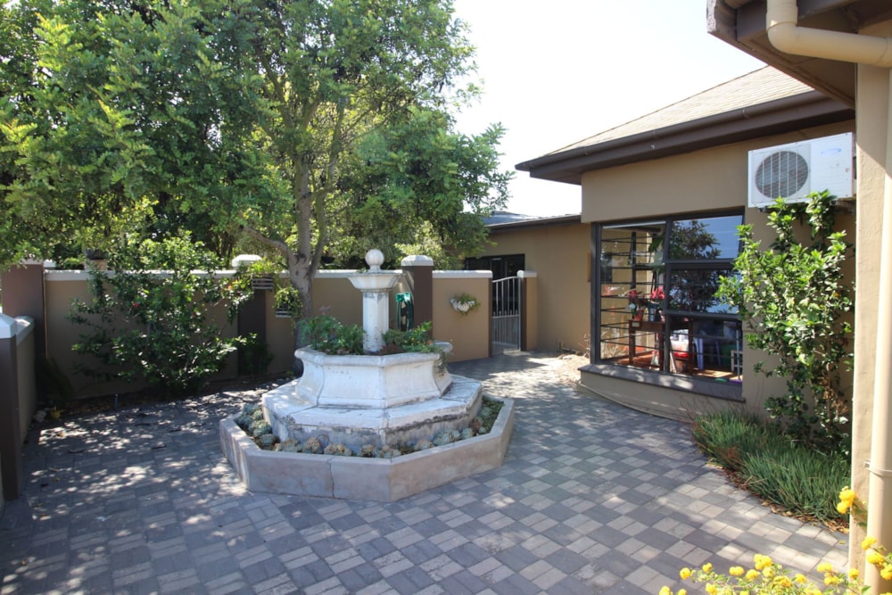 House sold in Laaiplek - LA1602548