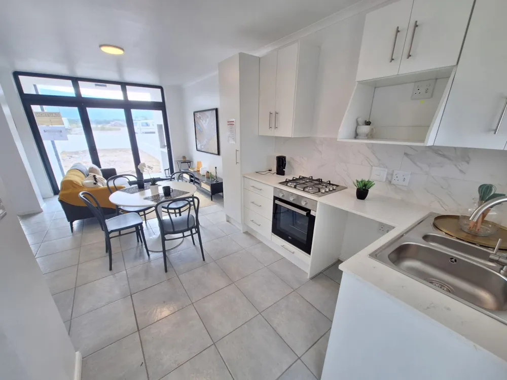 House let in Westcliff, Hermanus - ONL1715809