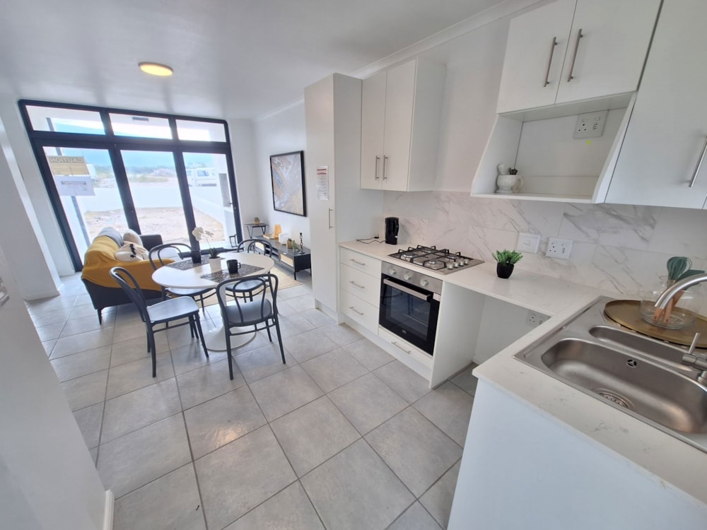 House to rent in Westcliff, Hermanus - ONL1715809 House to rent in Westcliff, Hermanus - ONL1715809