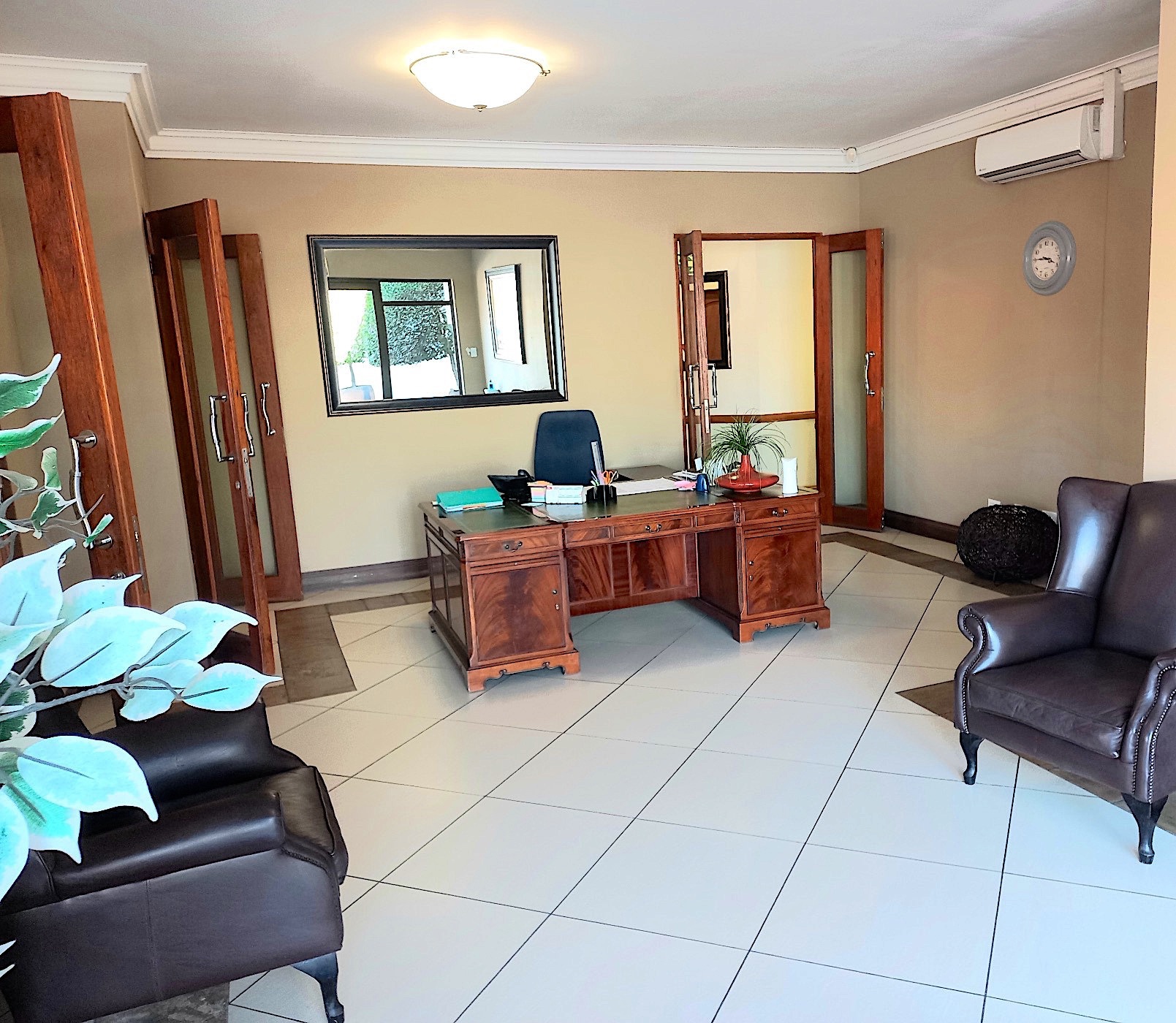 Commercial office for sale in Rustenburg - 1RU1663471