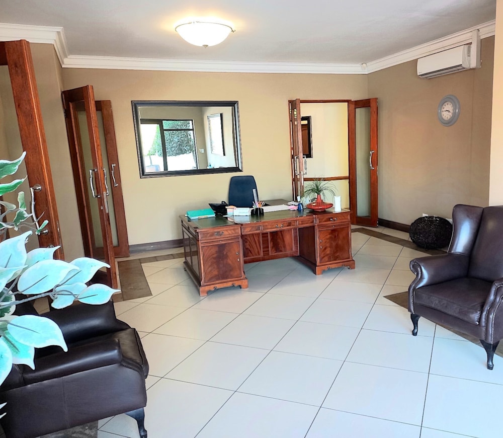 Commercial office for sale in Rustenburg - 1RU1663471 Commercial office for sale in Rustenburg - 1RU1663471