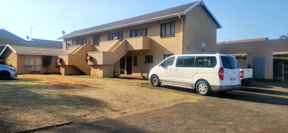 Apartment sold in Montclair, KwaZulu-Natal - 1WB1661365 Apartment sold in Montclair, KwaZulu-Natal - 1WB1661365