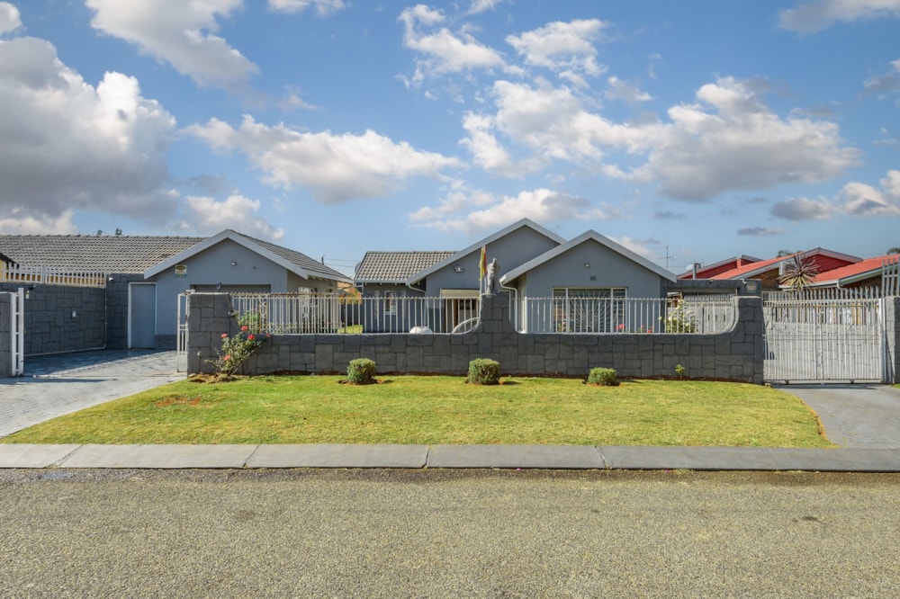 House sold in Lenasia South - 1GV1660337 House sold in Lenasia South - 1GV1660337