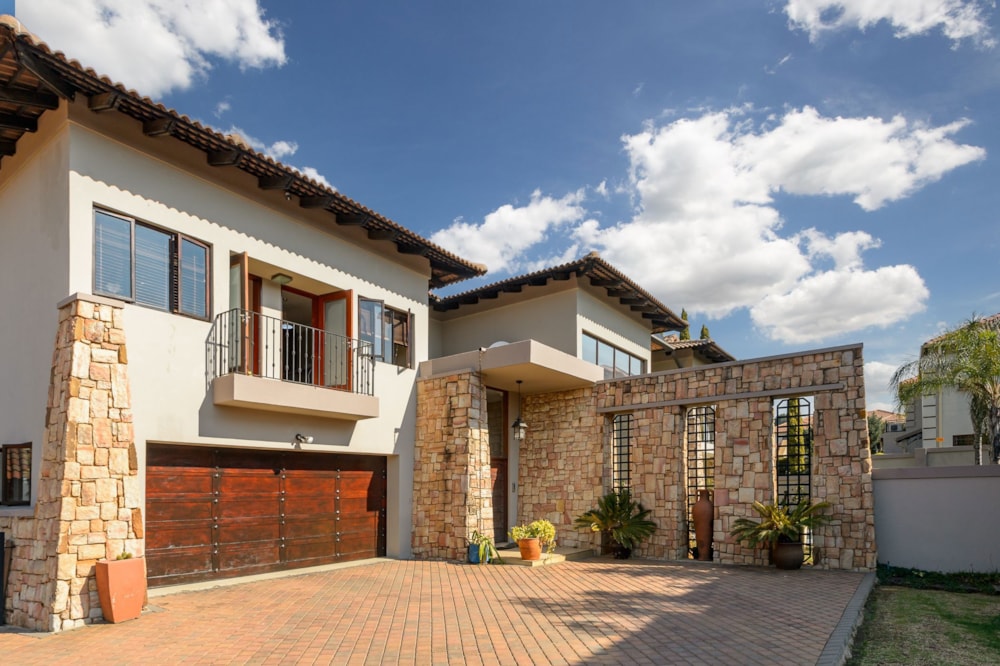 House sold in Aspen Hills - 1GV1657750