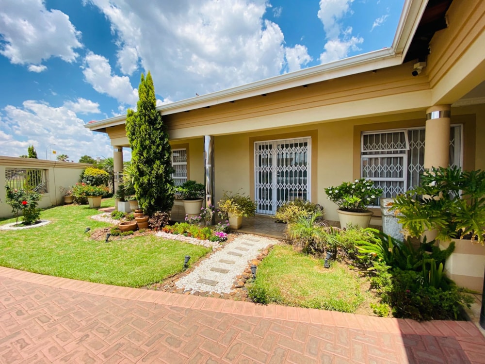 House for sale in Waldrift - 1VT1661233