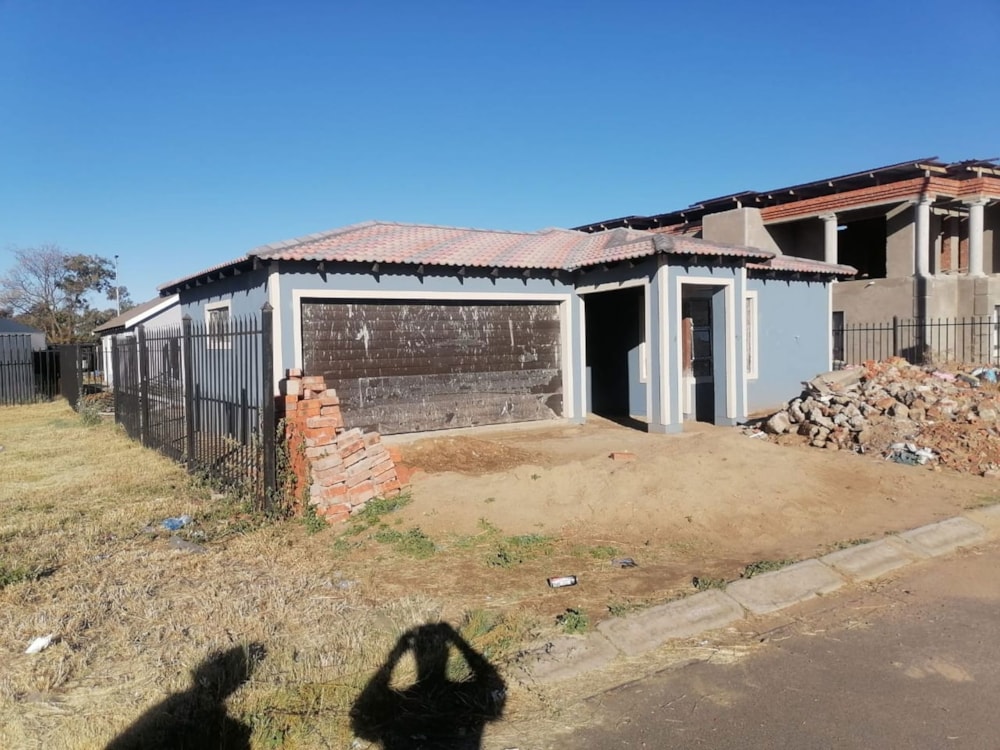 House for sale in Bloemspruit - 1BX1661292