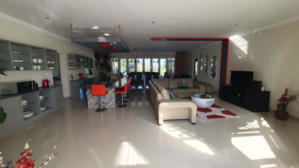 House for sale in Port Edward - 1PD1658494 House for sale in Port Edward - 1PD1658494