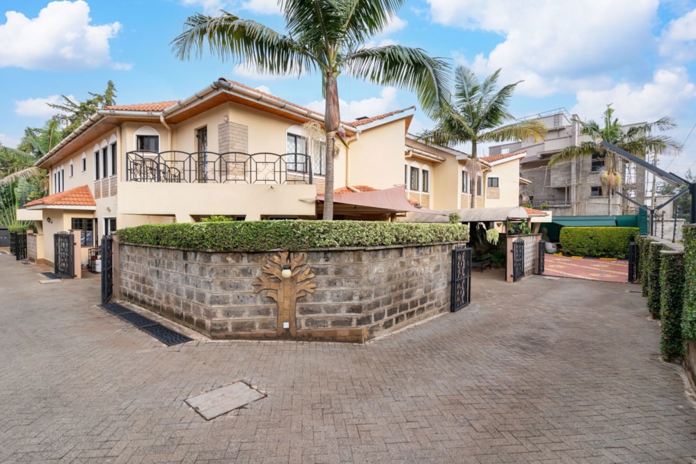 Townhouse for sale in Lavington, Kenya - 3KE1732944