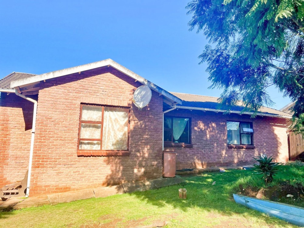 House for sale in Mountain View, Uitenhage, Kariega - 1UK1661174